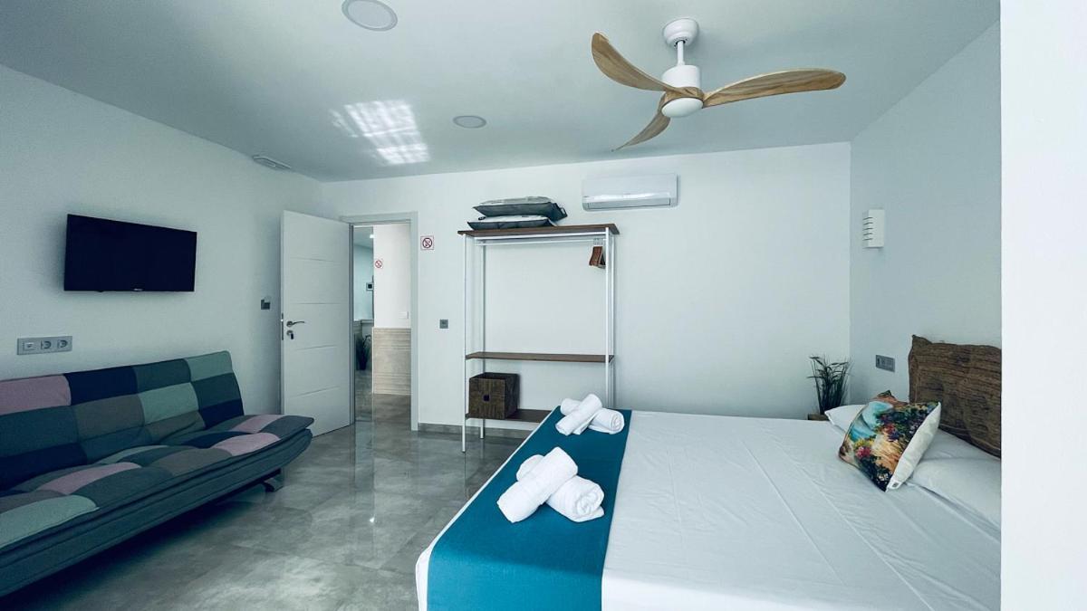 Hostal Aires Del Mar カルボネラス エクステリア 写真